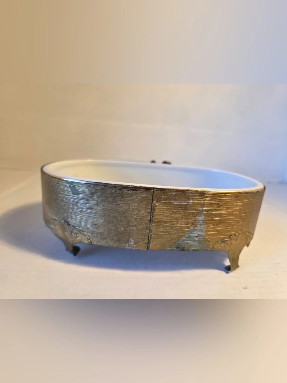 Stylebuilt Hollywood Regency Style Gold Colored Footed Soap Dish Vintage